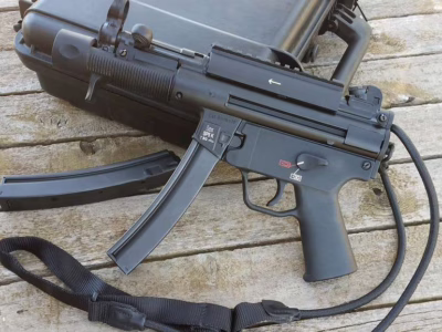 HK 9mm sp5k pistol