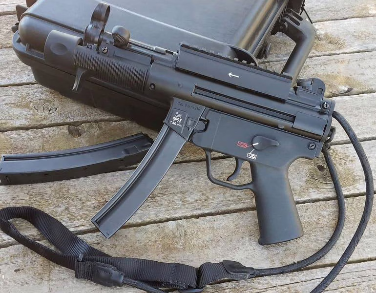 HK 9mm sp5k pistol