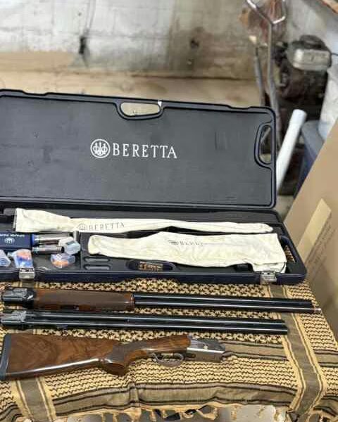 Beretta 682 Gold E with 28" and 32" set of barrels