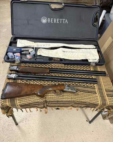Beretta 682 Gold E with 28" and 32" set of barrels