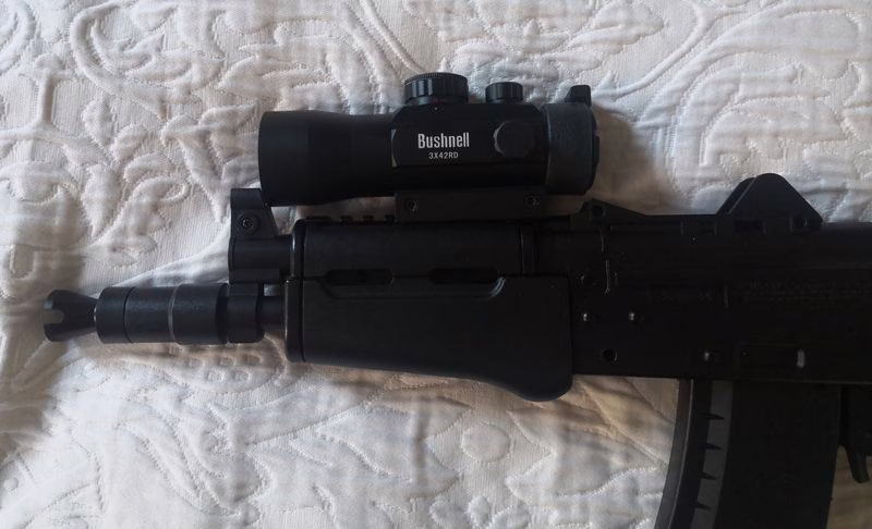 CROSMAN COMRADE AK semi-automatic CO2 BB air rifle. Excellent condition.