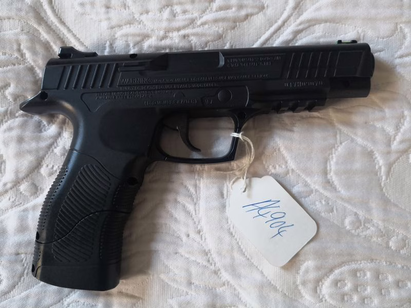 Daisy Model 415 CO2 Pistol Kit – 4.5mm BB Repeater Air Pistol.