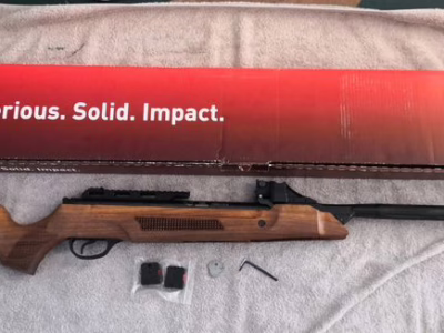 Hatsan Speedfire Multi Shot Break Barrel Air Rifle Walnut Stock .177. Brand new, unused.