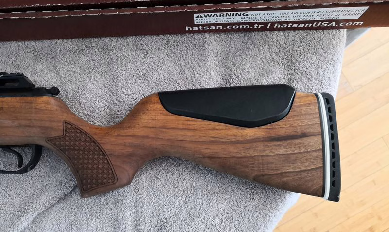 Hatsan Speedfire Multi Shot Break Barrel Air Rifle Walnut Stock .177. Brand new, unused.