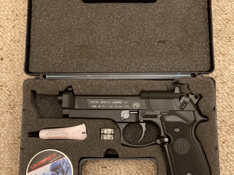 Umarex Beretta 92FS - Immaculate Condition