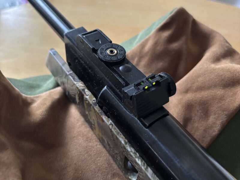 Milbro Exploler Camo .22 spring air rifle used