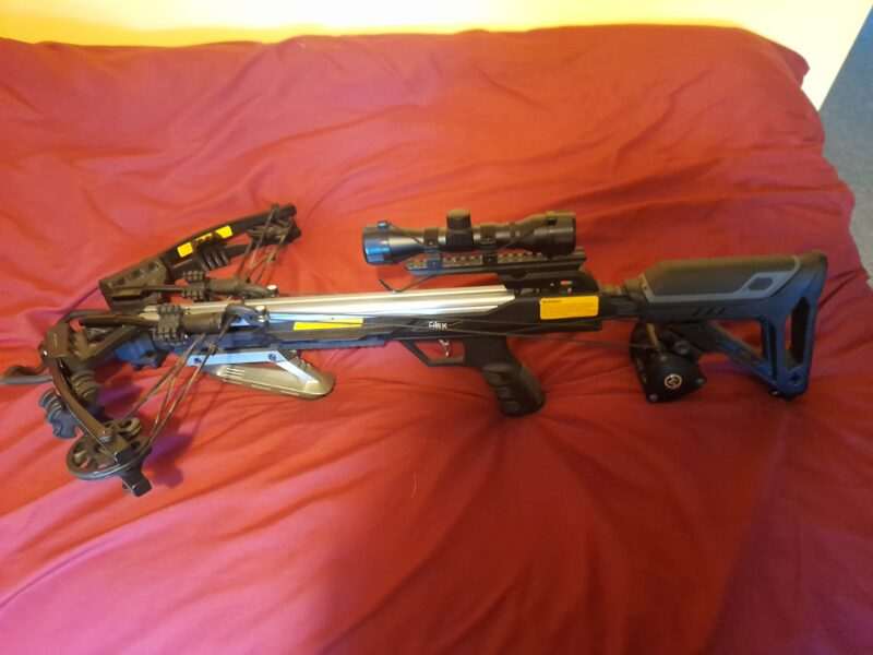 Ek 210 crossbow in mint condition