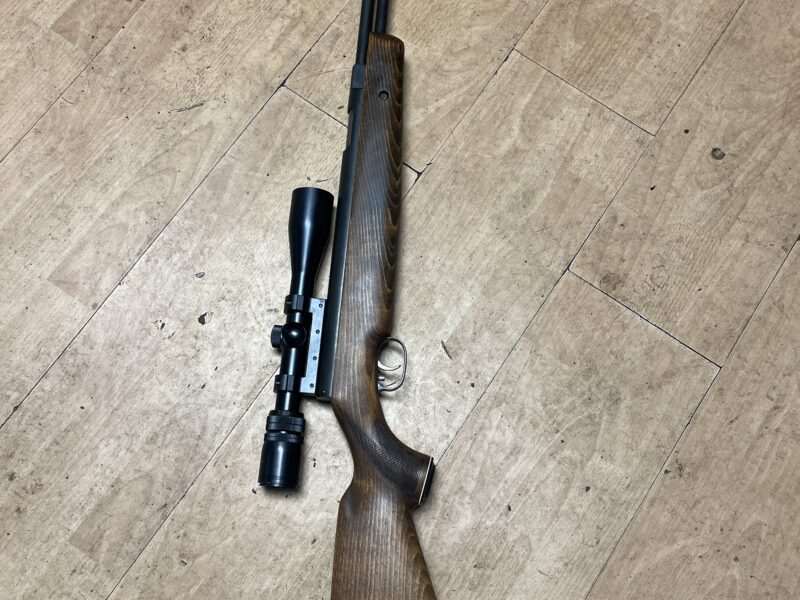 Weihrauch HW77 .22 Inc scope & bag