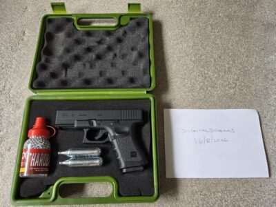 Umarex Glock19 BB with box and extras