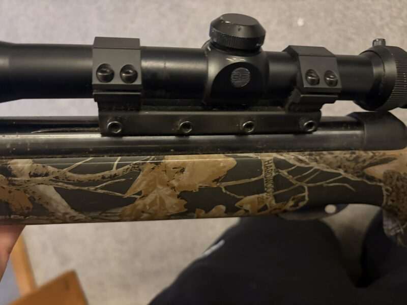 Hunter realtree 16J .22 air rifle break barrel