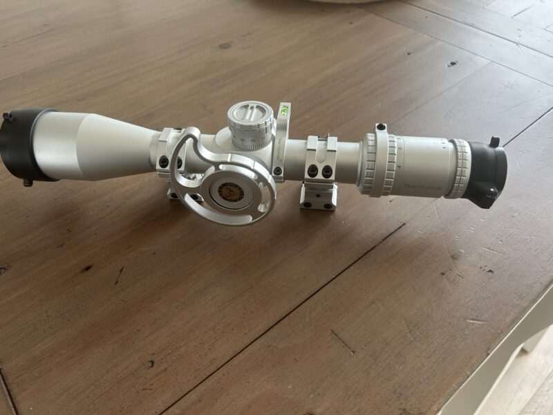 WESTHUNTER SCOPE IN EXCELLENT CONDITION/ NO ISSUES